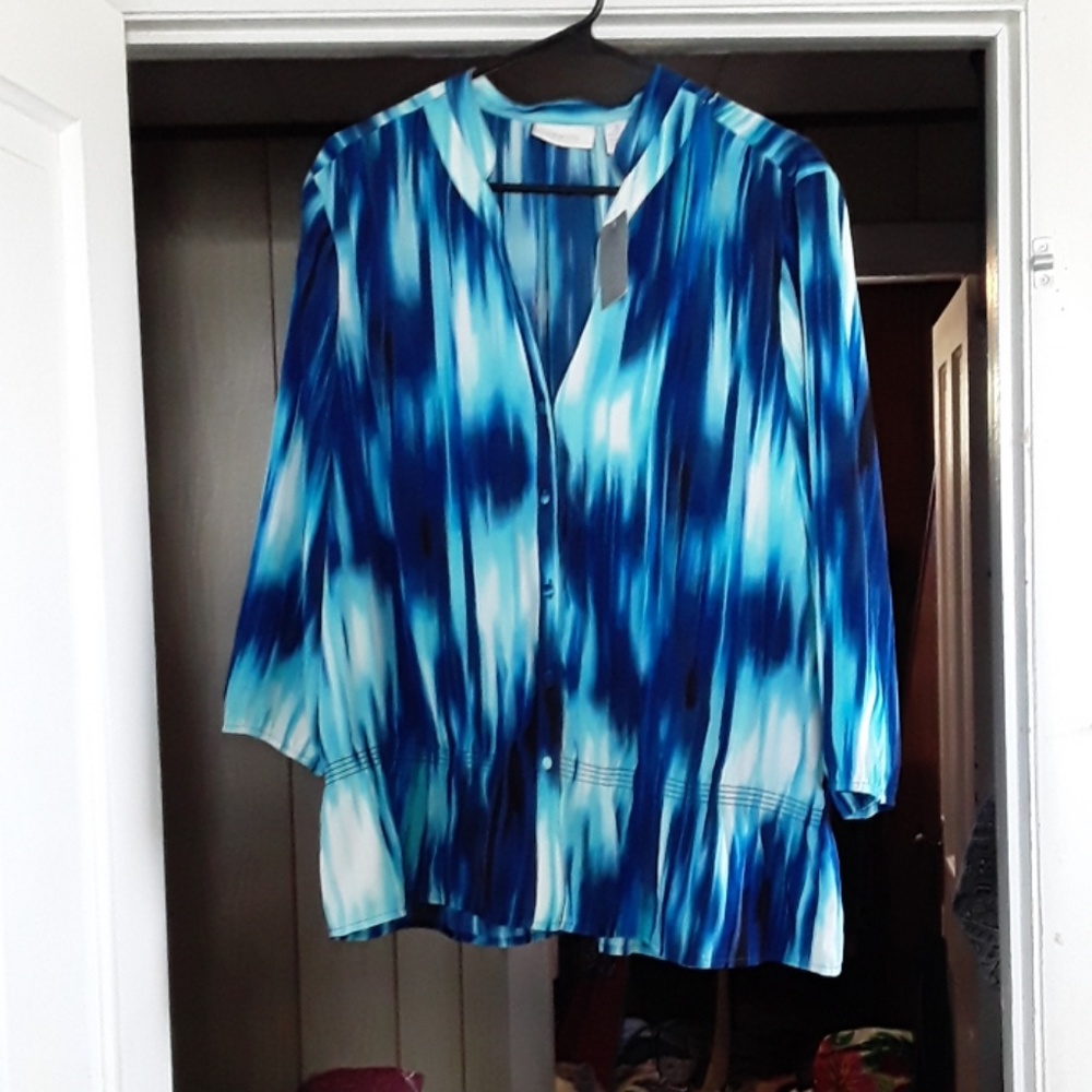 Beautiful new with tags chico top sz 3